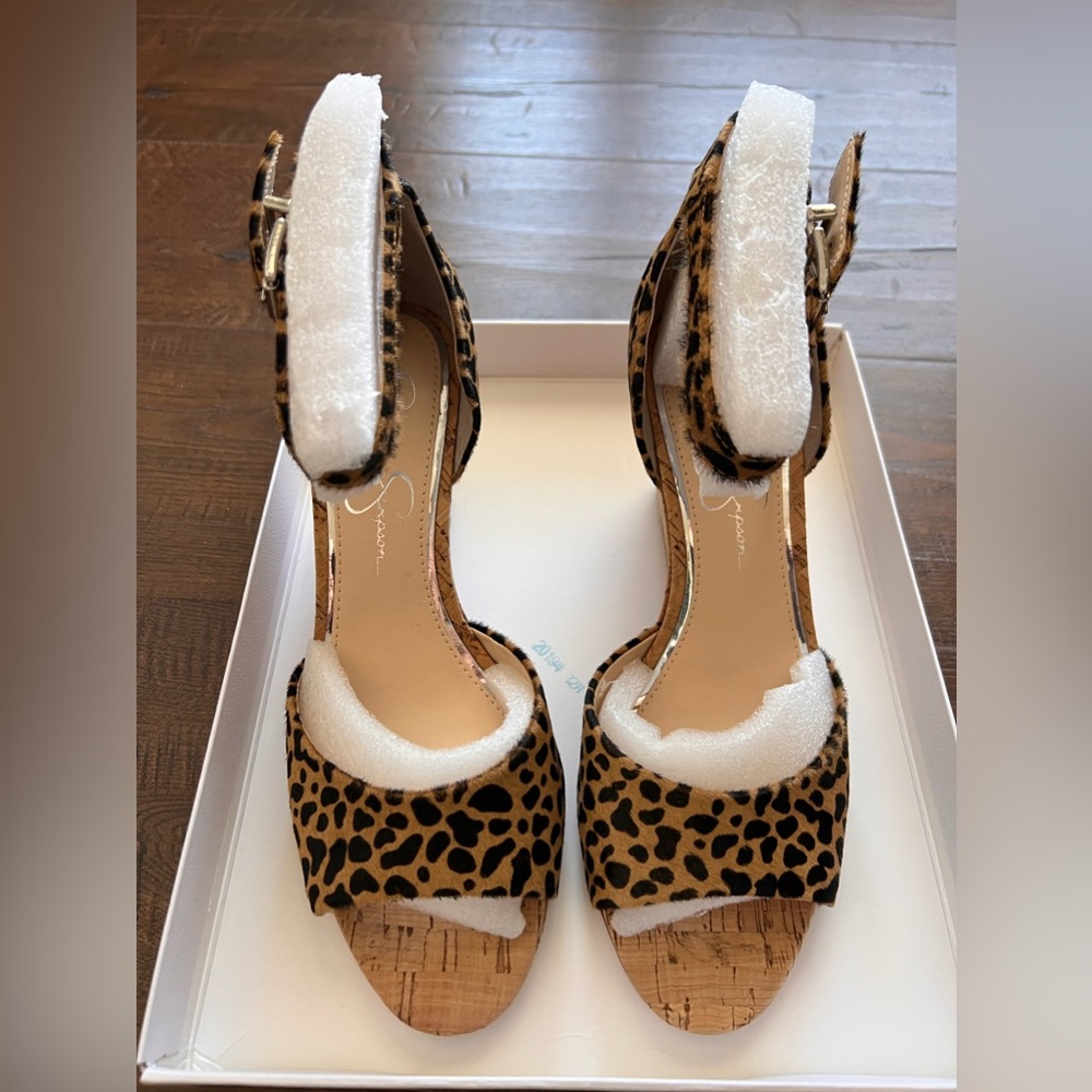 Jessica Simpson ~ brand new, in box Cervena 2 Wedges, Size 7.5, Leopard Print